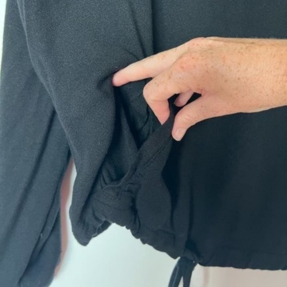 Bella Dahl Welt Pocket Pullover Size Medium - Picture 4 of 6